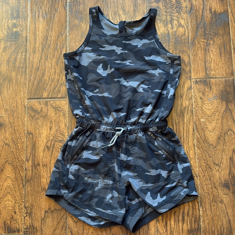 Athleta girl camo romper, size medium (8/10) - Picture 4 of 10